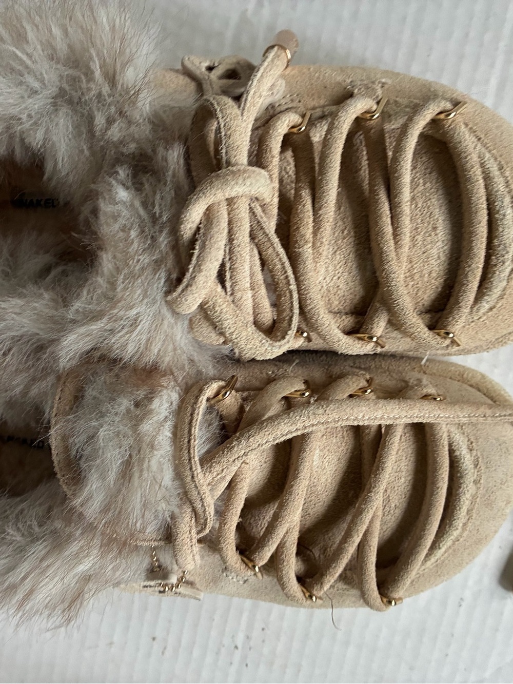 Naked Wolfe Harlow Shearling Mules preowned. Size 7 retail $250.00 - Picture 13 of 13